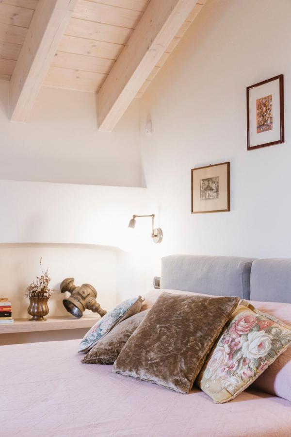 Trisano * Bra